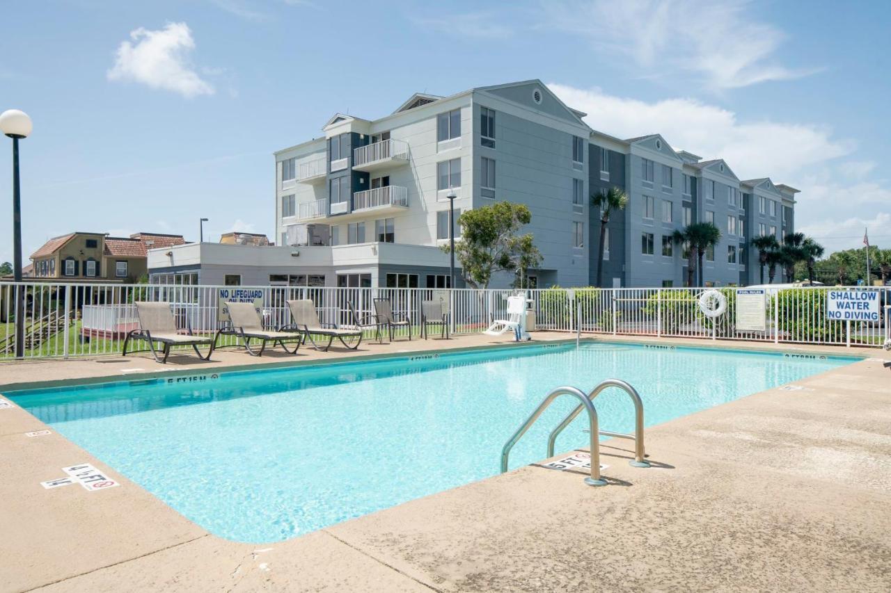 Holiday Inn Express North Myrtle Beach - Little River By Ihg Exterior photo